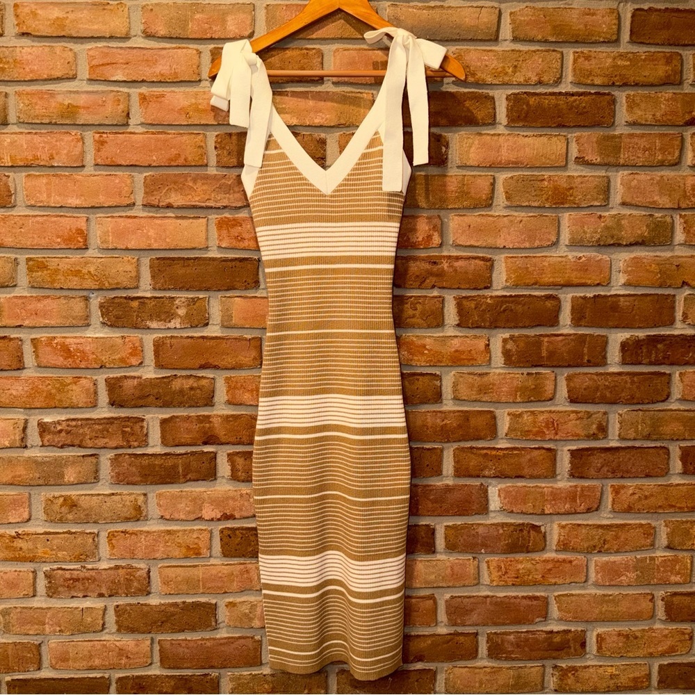 Willow & Wind Dress – Amazing Condition – Size XS